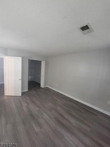 717 Edpas Rd, New Brunswick NJ 08901-3812 exterior