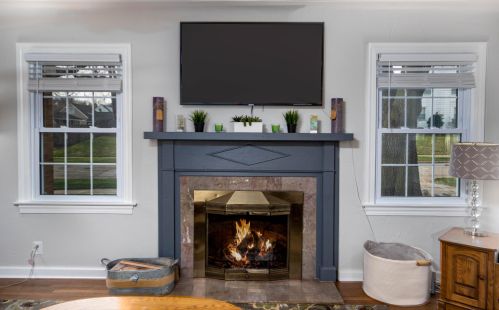 945 Eleanor St, Grand Rapids MI 49505-4305 exterior