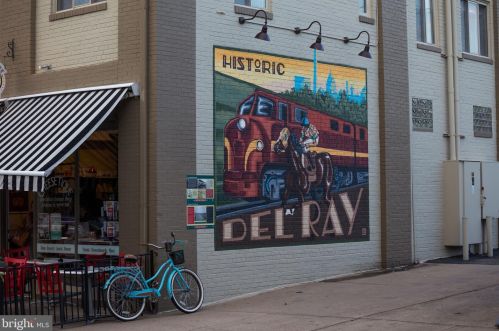 3923 Old Dominion Blvd, Alexandria VA 22305-1559 exterior