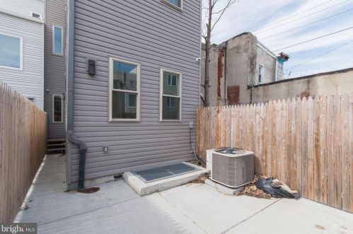 2147 8th St, Philadelphia PA 19148-3134 exterior