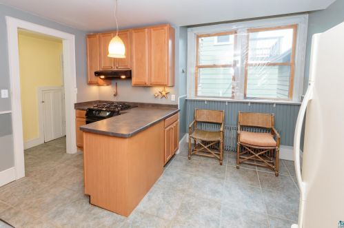 1721 1 St, Duluth MN 55806-2146 exterior