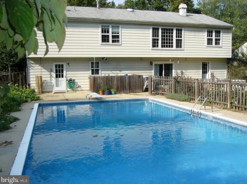 1420 Billman Ln, Silver Spring MD 20902-1421 exterior