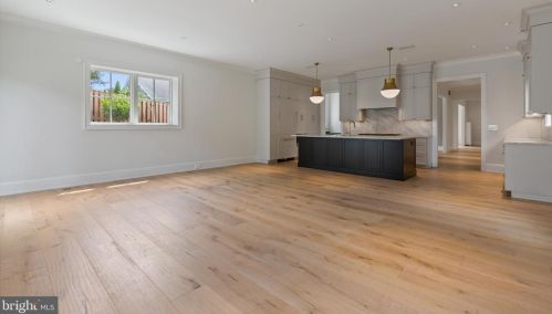 4929 Sherier Pl, Washington DC  20016-3319 exterior