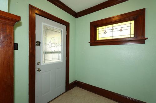 2188 84th St, Milwaukee, WI 53227-1706