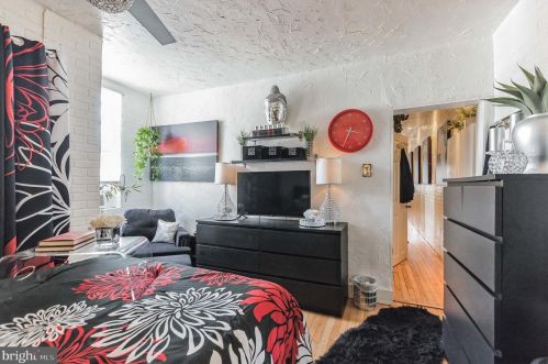 2035 Mckean St, Philadelphia PA 19148-2214 exterior