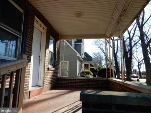 704 Quinton Ave, Trenton NJ 08629-2402 exterior