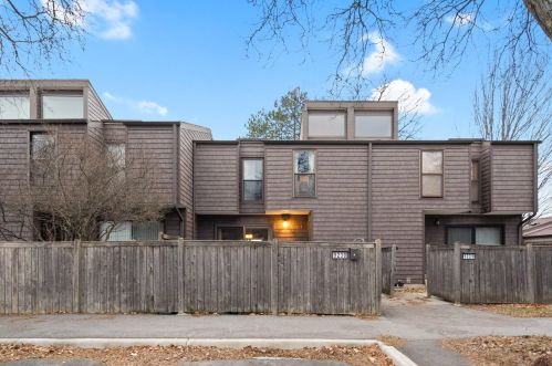 9230 70th St, Milwaukee, WI 53223-1108