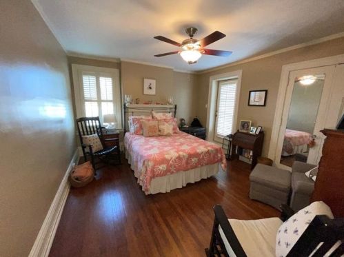 6031 Bryant St, Pittsburgh PA 15206-1606 exterior