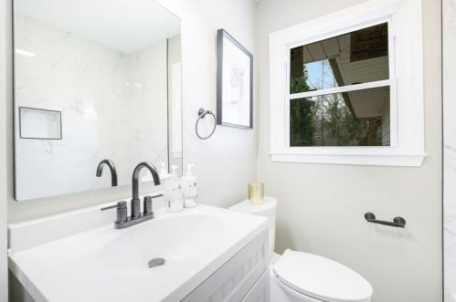 844 Deckner Ave, Atlanta GA 30310-4136 exterior