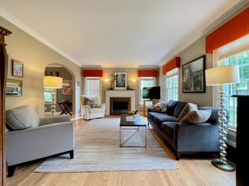 2823 73rd St, Milwaukee, WI 53210-1005