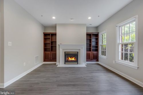 1625 Seneca Ave, Mc Lean VA  22102-2941 exterior