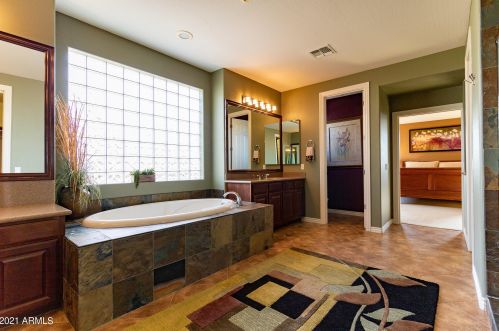 1899 Kaibab Dr, Chandler AZ  85249-3366 exterior