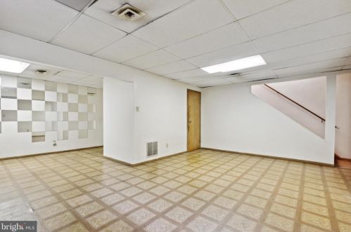 3110 Apple Rd, Washington DC 20018-1605 exterior