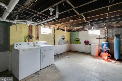 122 Chippewa Trl, Browns Mills NJ 08015-6458 exterior