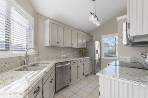 7643 Blackmar Cir, Kalamazoo MI 49024-4089 exterior