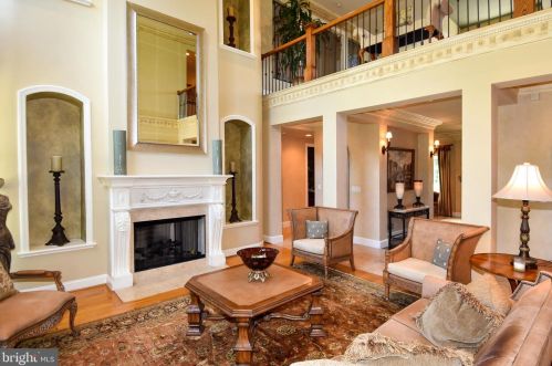 11300 Glen Rd, Rockville MD 20854-1849 exterior