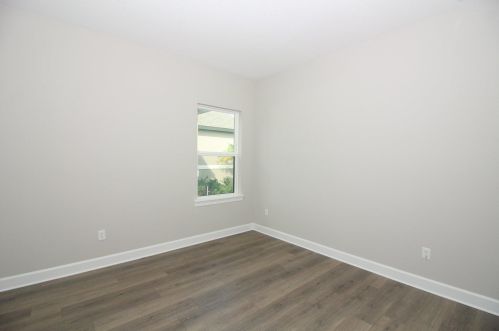 9513 Royal Poinciana Dr, Fort Pierce FL 34987-2514 exterior