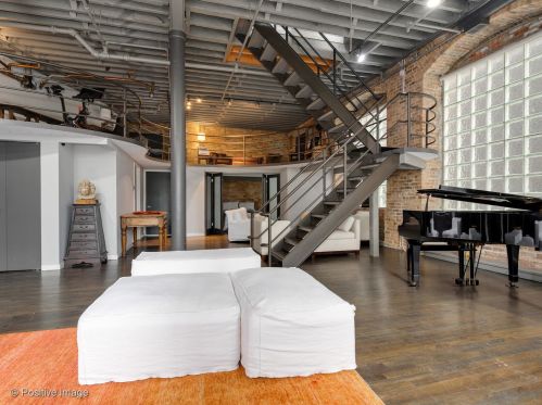 420 Grand Ave, Chicago IL 60612-1144 exterior