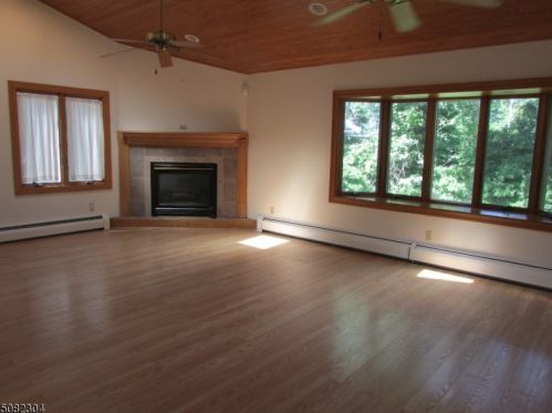 12 Carpenter Pl, Cranford NJ 07016-2539 exterior