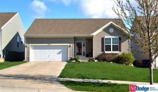 20860 Honeysuckle Dr, Omaha NE  68022-3979 exterior