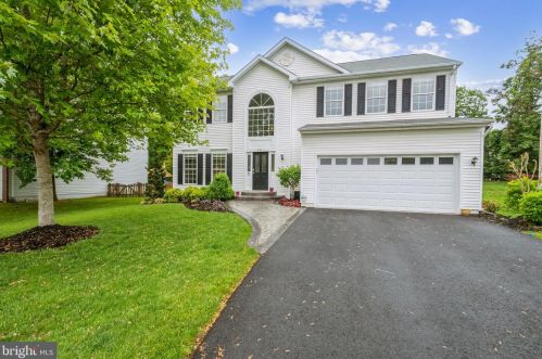 810 Kenneth Pl, Leesburg, VA 20175-8984