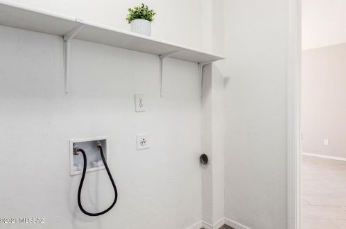 1841 Arroyo Vista Dr, Tucson AZ 85718-5429 exterior