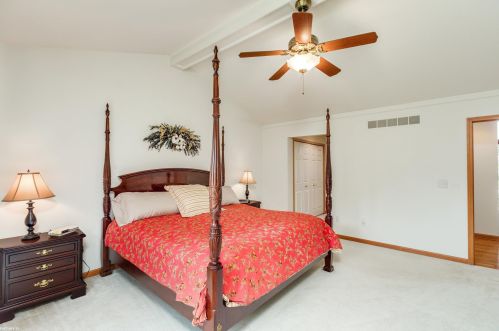 16820 Renee Dr, Macomb Township MI 48042-2324 exterior