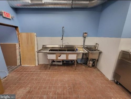 2431 26 St, Philadelphia PA 19132-3517 exterior