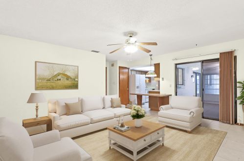 5709 Eagle Dr, Fort Pierce FL 34951-2322 exterior