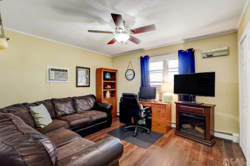 195 Austin Ave, Old Bridge NJ  08857-1164 exterior