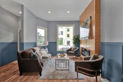 4411 Calumet Ave, Chicago IL  60653-3306 exterior