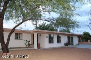 1240 Edgewater Dr, Tucson, AZ 85704-2415