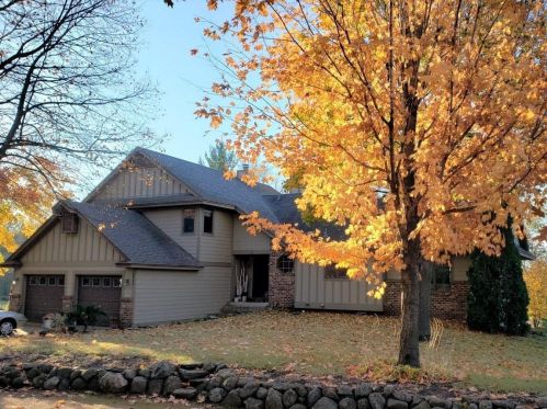 4545 Spruce Way, Maple Plain MN 55359-9837 exterior