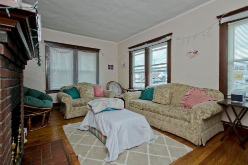 855 Boston Rd, Springfield MA 01119-1331 exterior