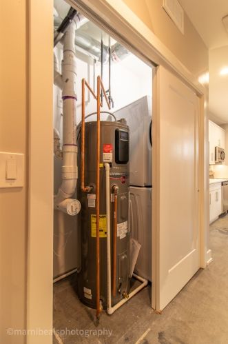 4457 Calumet Ave, Chicago IL 60653-3306 exterior