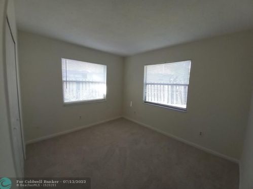 1662 Carillo Ave, Fort Pierce FL 34953-1745 exterior