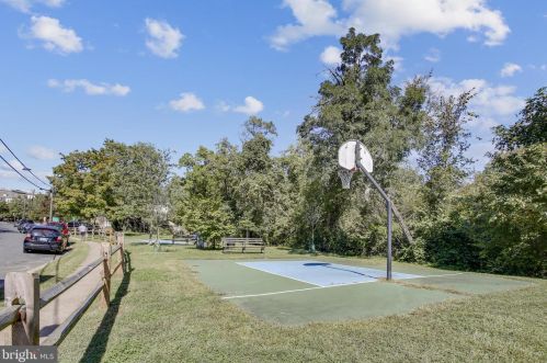 311 Kentucky Ave, Alexandria VA 22305 exterior