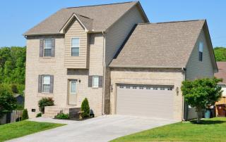 4110 Oakstone Ln, Knoxville, TN 37918-1797