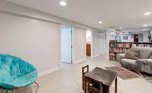 4951 Medill Ave, Chicago IL 60647-2424 exterior