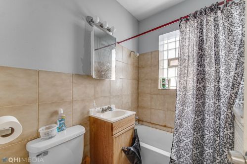 10215 Saint Lawrence Ave, Chicago IL 60628-2232 exterior