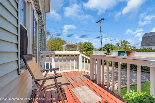 6 Wall St, West Long Branch NJ  07764-1818 exterior