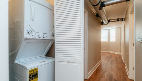 3144 Lituanica Ave, Chicago IL 60608-6649 exterior