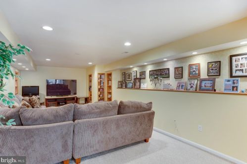 1309 Duchess Ln, Huntingtown MD 20639-2337 exterior