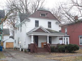 431 Walnut St, Kalamazoo MI  49007-5137 exterior