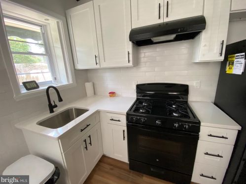 434 Emerald St, Camden NJ  08104-1355 exterior