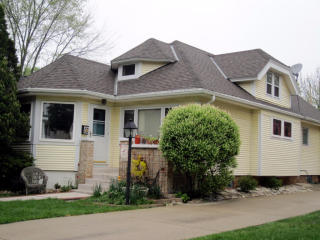 8140 Stickney Ave, Milwaukee WI  53213-1635 exterior