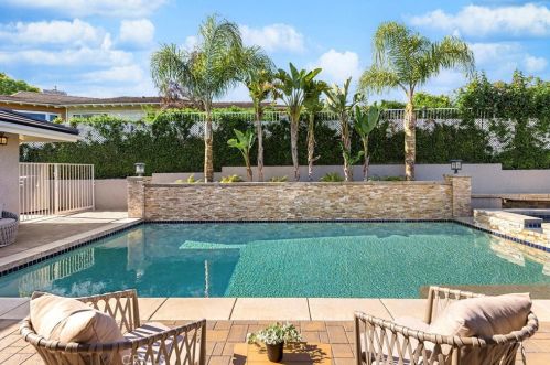 1347 Dana Pl, Fullerton CA  92831-1108 exterior