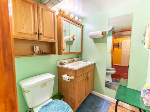 1627 Mcvicker Ave, Chicago IL 60630-1925 exterior