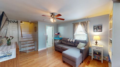 171 Village St, Concord NH 03303-4520 exterior