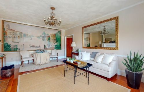 903 Beacon St, Boston MA exterior